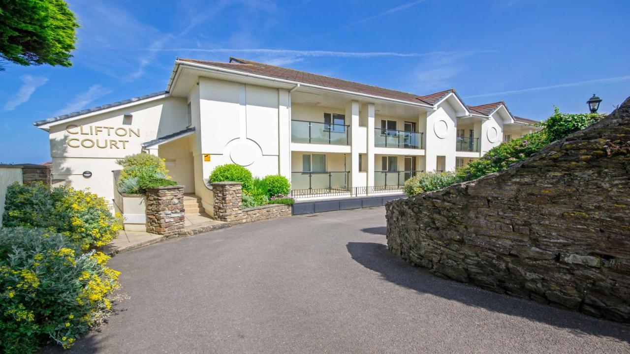 Clifton Court Apt 23 With Seaviews & Heated Pool Apartment Croyde Exterior photo